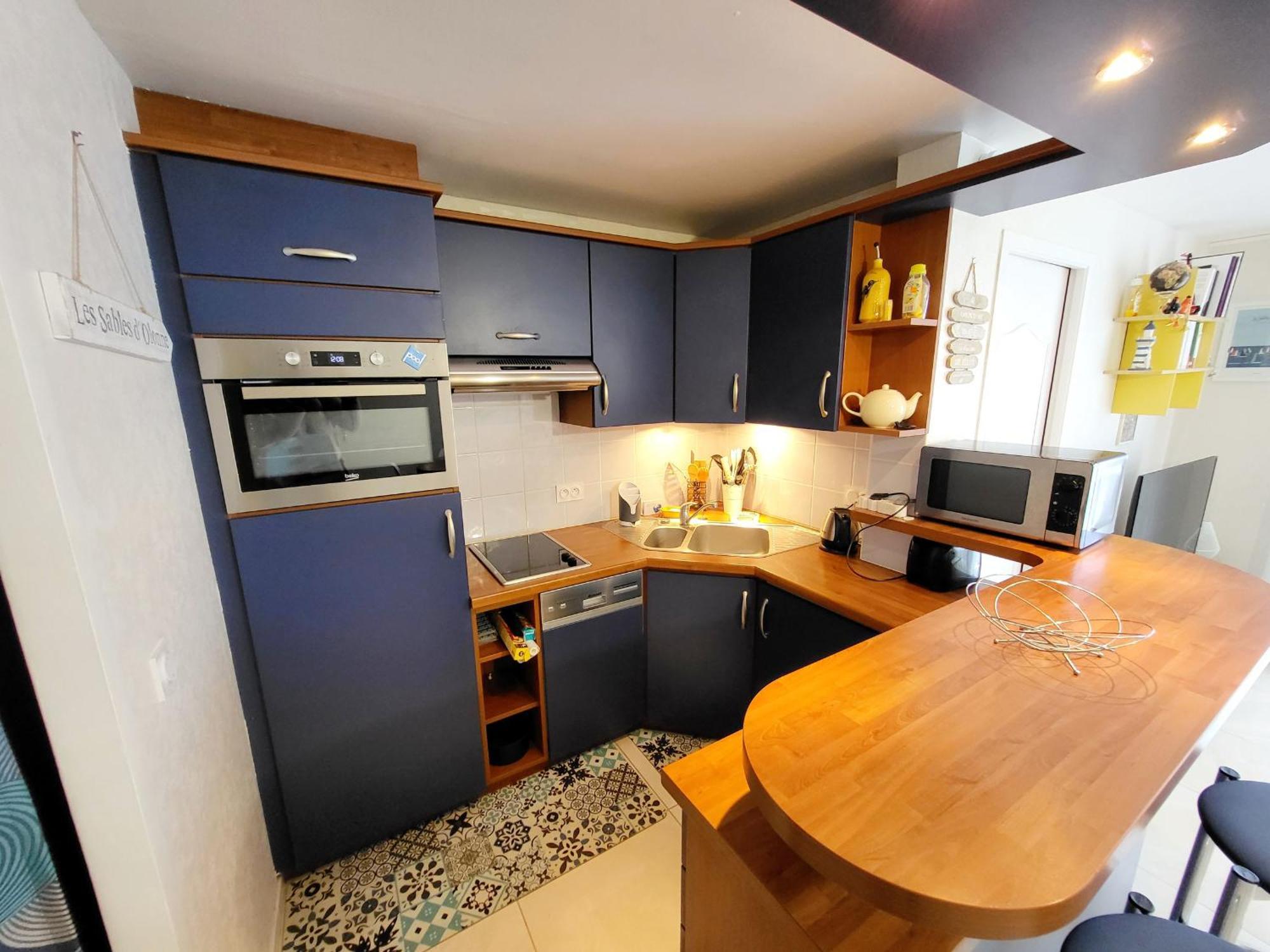 Appartement Moderne Au Centre-Ville, 150M Plage, Wifi, Confort Ideal Pour Familles - Fr-1-92-876 Les Sables-dʼOlonne Exteriör bild